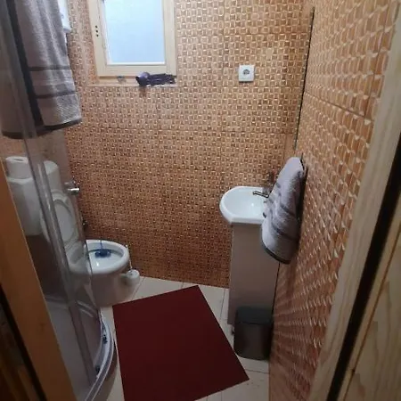 Brvnare Borove Iglice Vinci